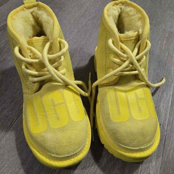 UGG Kids Sunny Yellow Boots - Picture 3 of 5